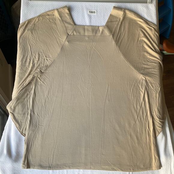 Dana Buchman Women’s Short Sleeve Blouse size S, Beige w Bling Golden Sequin - Picture 7 of 7